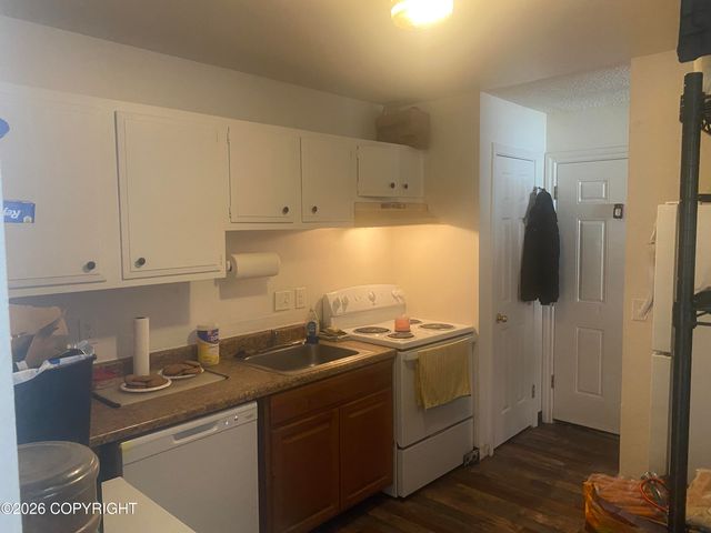 4101 Cope Street, Anchorage, AK 99503