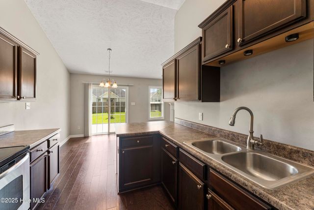 903 Periwinkle Court, Jacksonville, NC 28546