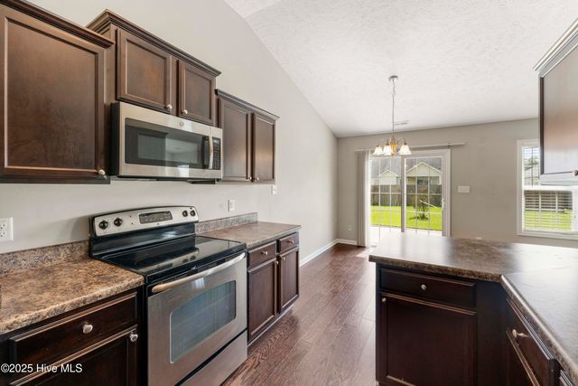 903 Periwinkle Court, Jacksonville, NC 28546