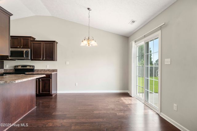 903 Periwinkle Court, Jacksonville, NC 28546