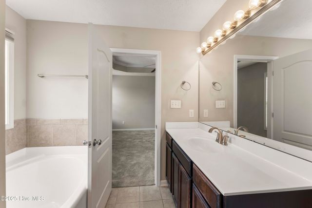 903 Periwinkle Court, Jacksonville, NC 28546