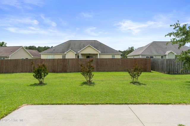 903 Periwinkle Court, Jacksonville, NC 28546