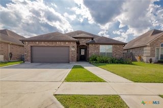 616 Mason Circle, Victoria, TX 77904