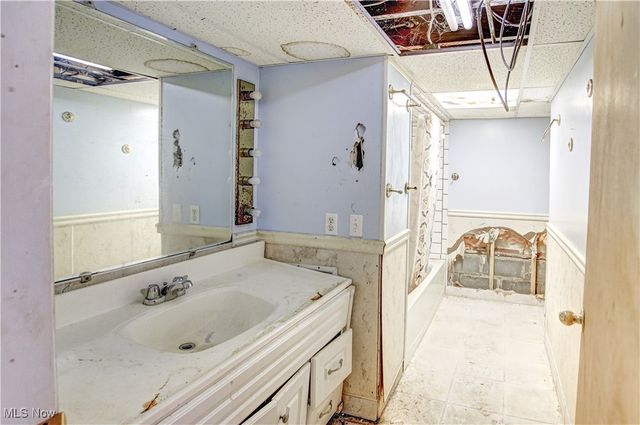 3092 Becket Road, Cleveland, OH 44120