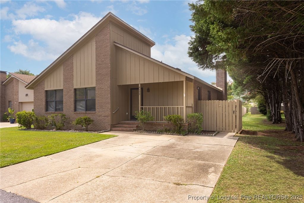 4608 Ile Court, Fayetteville, NC 28314