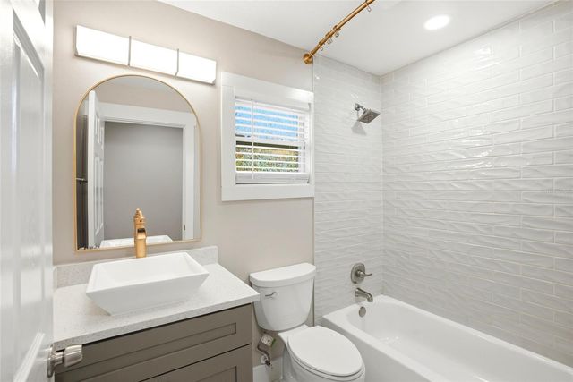 3610 28TH STREET N, St Petersburg, FL 33713