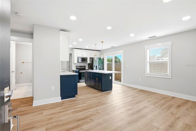 3610 28TH STREET N, St Petersburg, FL 33713