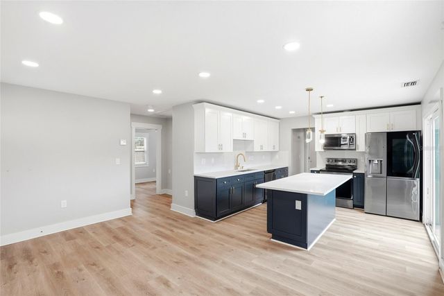 3610 28TH STREET N, St Petersburg, FL 33713