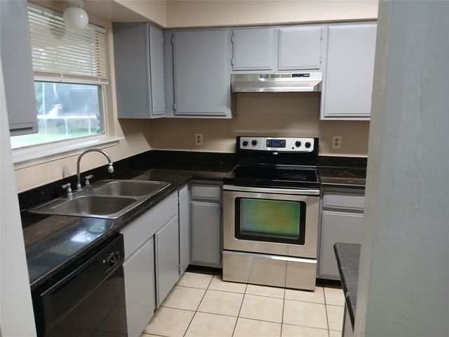 7610 Wovenwood Lane, Houston, TX 77041