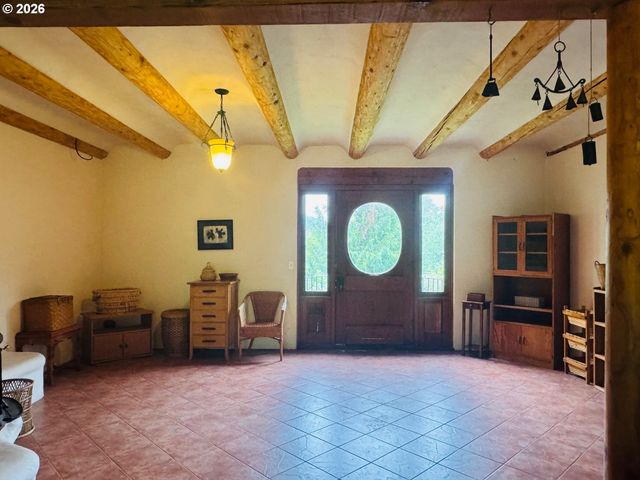 94449 COPE Ln, Langlois, OR 97450