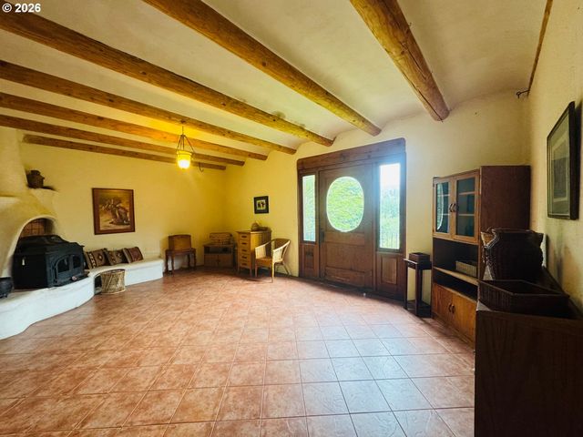 94449 COPE Ln, Langlois, OR 97450