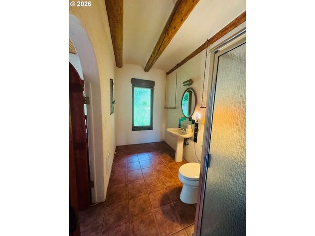 94449 COPE Ln, Langlois, OR 97450