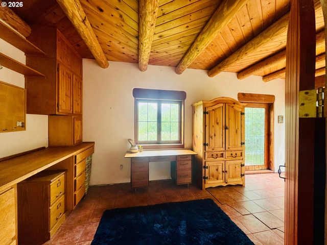 94449 COPE Ln, Langlois, OR 97450