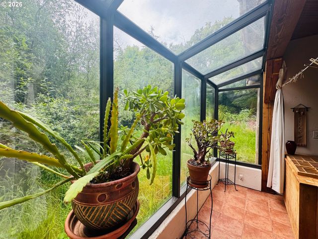 94449 COPE Ln, Langlois, OR 97450