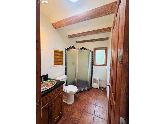 94449 COPE Ln, Langlois, OR 97450