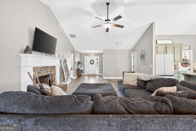 675 River Mist Circle, Jefferson, GA 30549