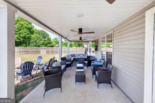 675 River Mist Circle, Jefferson, GA 30549