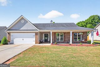 675 River Mist Circle, Jefferson, GA 30549