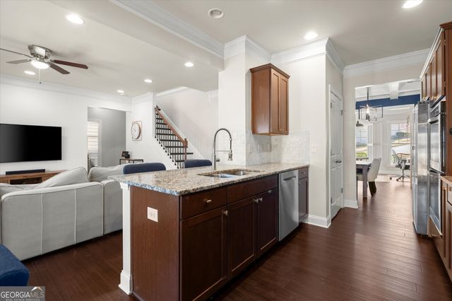 1530 Roswell Manor Circle, Roswell, GA 30076