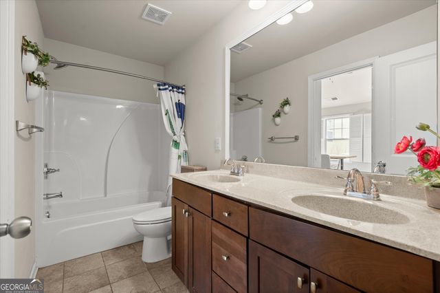 1530 Roswell Manor Circle, Roswell, GA 30076