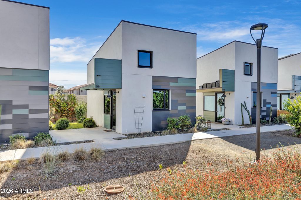 1491 S RITA Lane, Tempe, AZ 85281