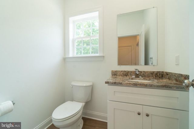 21 NEURYS LN, Newark, DE 19702