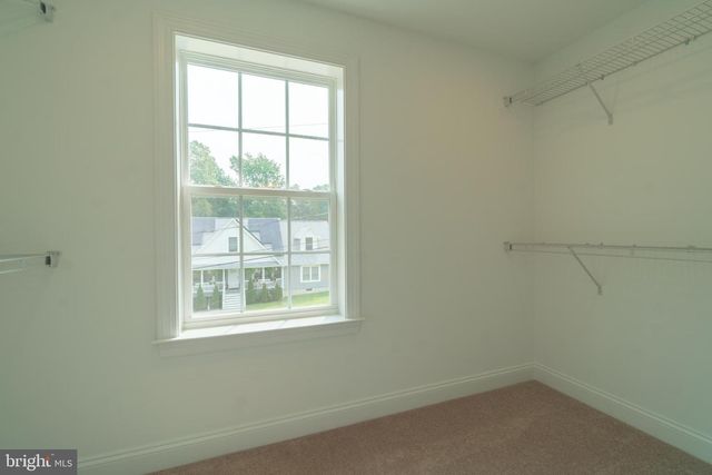 21 NEURYS LN, Newark, DE 19702