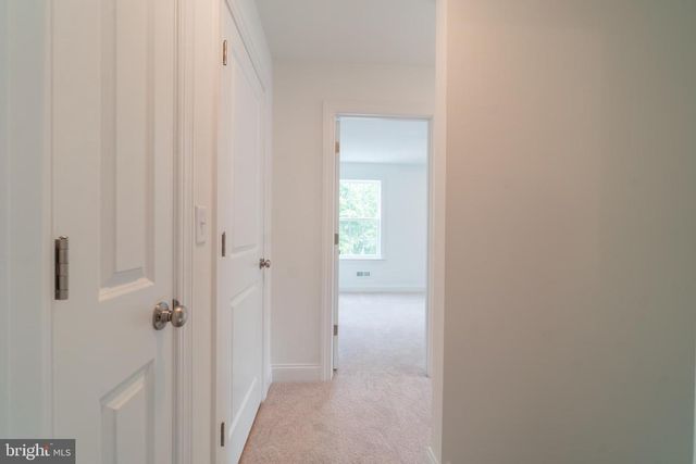 21 NEURYS LN, Newark, DE 19702