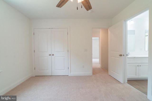 21 NEURYS LN, Newark, DE 19702