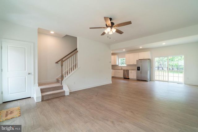 21 NEURYS LN, Newark, DE 19702