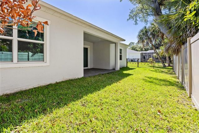 4820 Brookhaven Manor SW, Vero Beach, FL 32968