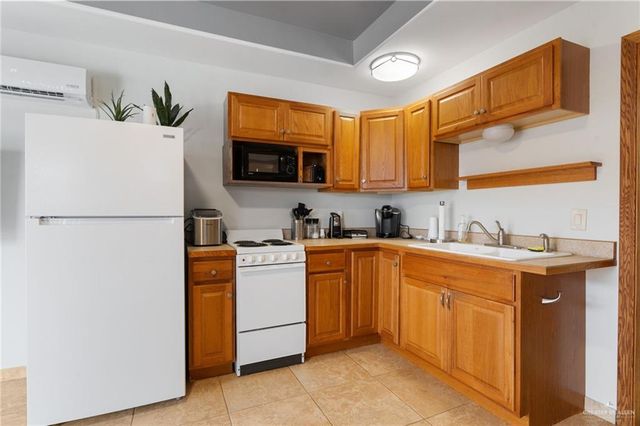 7206 Bogey Drive, Mission, TX 78572