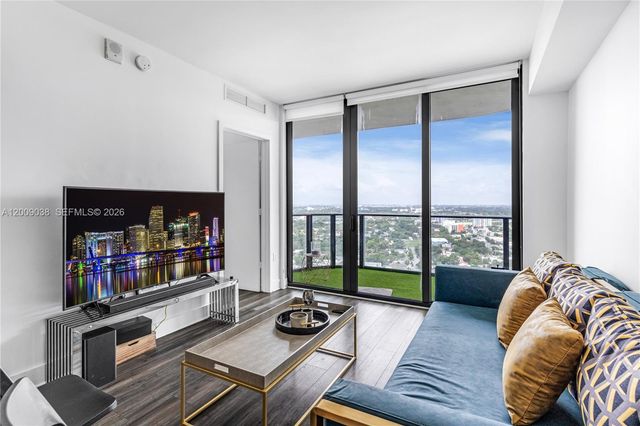 121 NE 34th St 2810, Miami, FL 33137