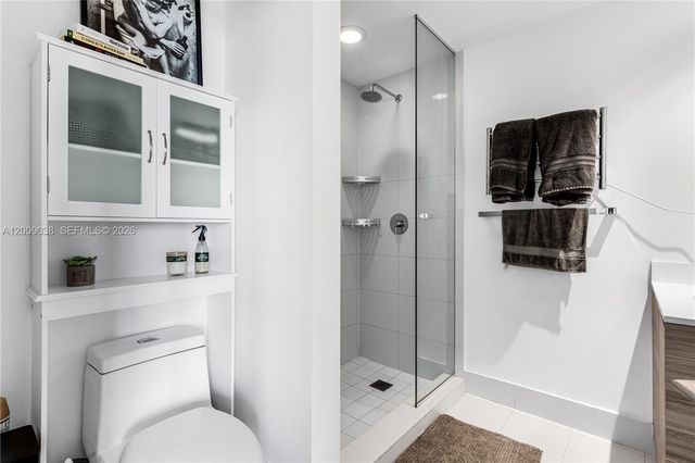 121 NE 34th St 2810, Miami, FL 33137