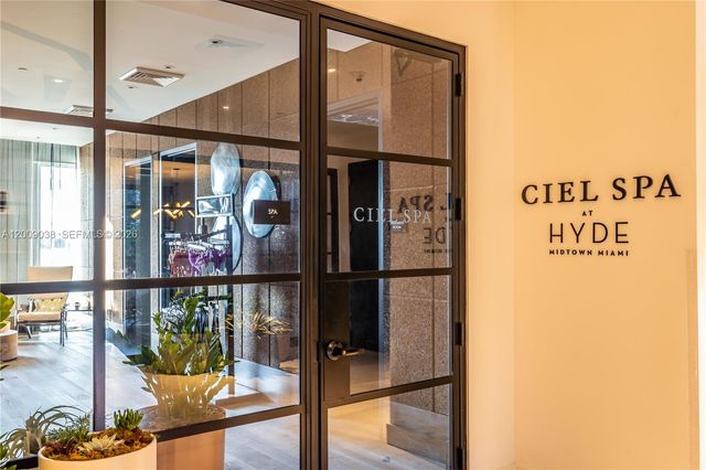 121 NE 34th St 2810, Miami, FL 33137