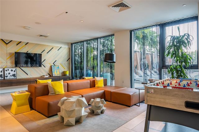 121 NE 34th St 2810, Miami, FL 33137