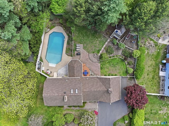 79 Buckboard Lane, Bristol, CT 06010