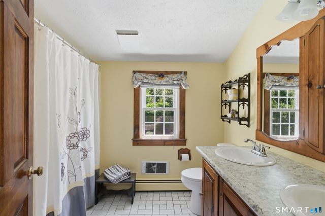 79 Buckboard Lane, Bristol, CT 06010