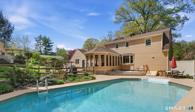 79 Buckboard Lane, Bristol, CT 06010