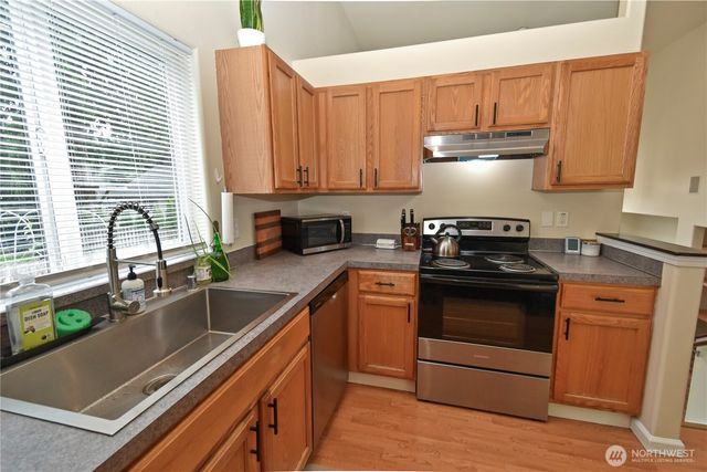 373 Rainbow Drive, Sedro Woolley, WA 98284