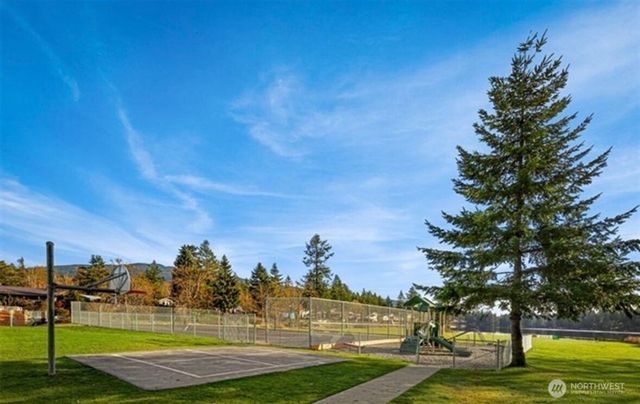 373 Rainbow Drive, Sedro Woolley, WA 98284