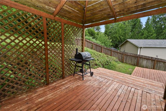 373 Rainbow Drive, Sedro Woolley, WA 98284