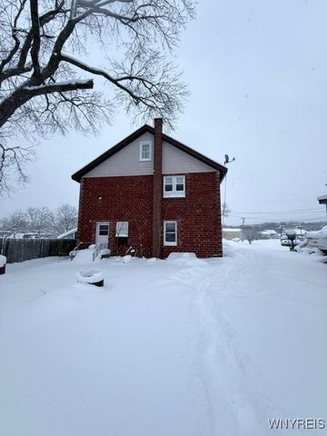 10516 Railroad Avenue, North Collins, NY 14111