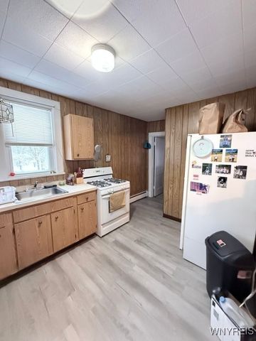 10516 Railroad Avenue, North Collins, NY 14111