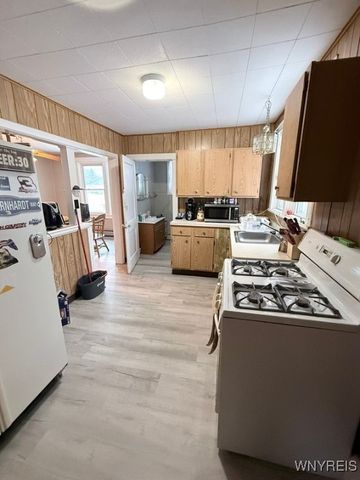 10516 Railroad Avenue, North Collins, NY 14111