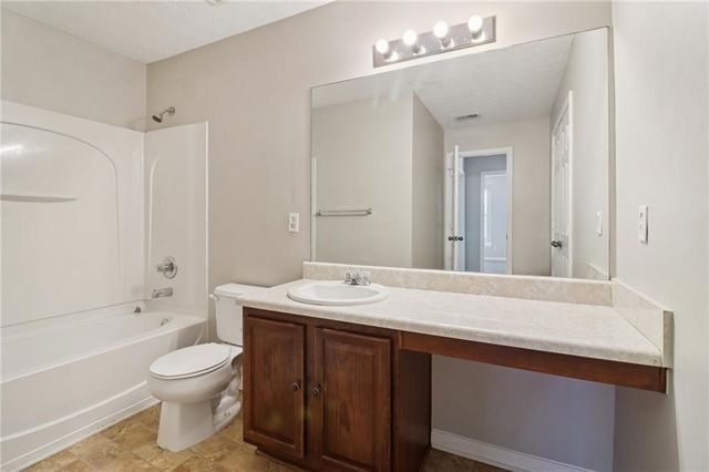 3118 Farmstead Court, Grayson, GA 30017