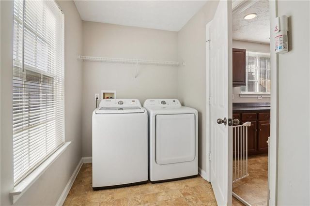 3118 Farmstead Court, Grayson, GA 30017