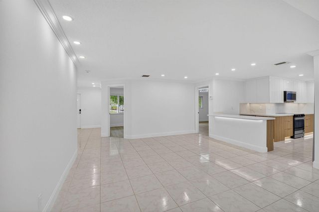 4599 Brady Boulevard, Delray Beach, FL 33445