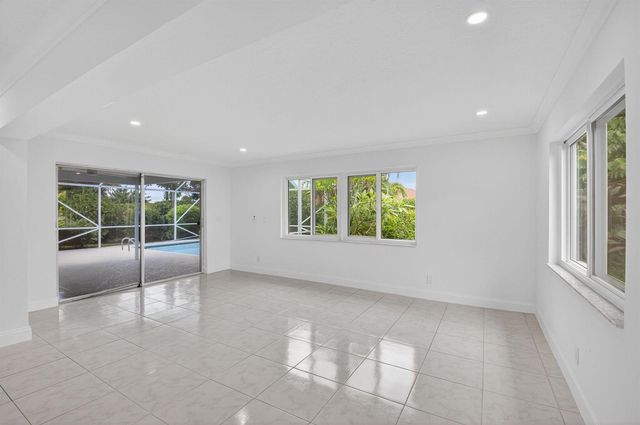 4599 Brady Boulevard, Delray Beach, FL 33445