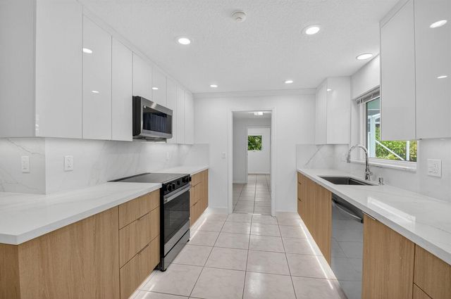 4599 Brady Boulevard, Delray Beach, FL 33445